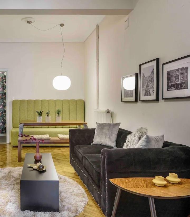 4 Travelers Apartment เทสซาโลนิกิ ภายนอก รูปภาพ