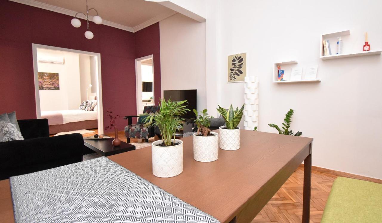 4 Travelers Apartment เทสซาโลนิกิ ภายนอก รูปภาพ