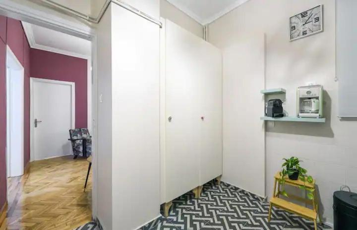 4 Travelers Apartment เทสซาโลนิกิ ภายนอก รูปภาพ