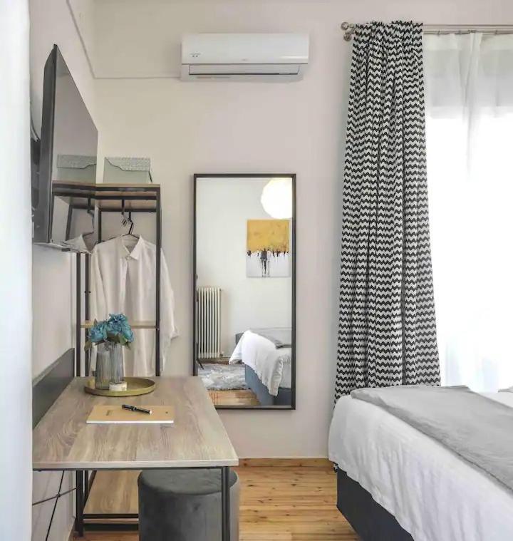 4 Travelers Apartment เทสซาโลนิกิ ภายนอก รูปภาพ
